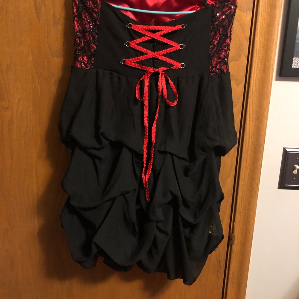 Dress - Picture 2 of 4
